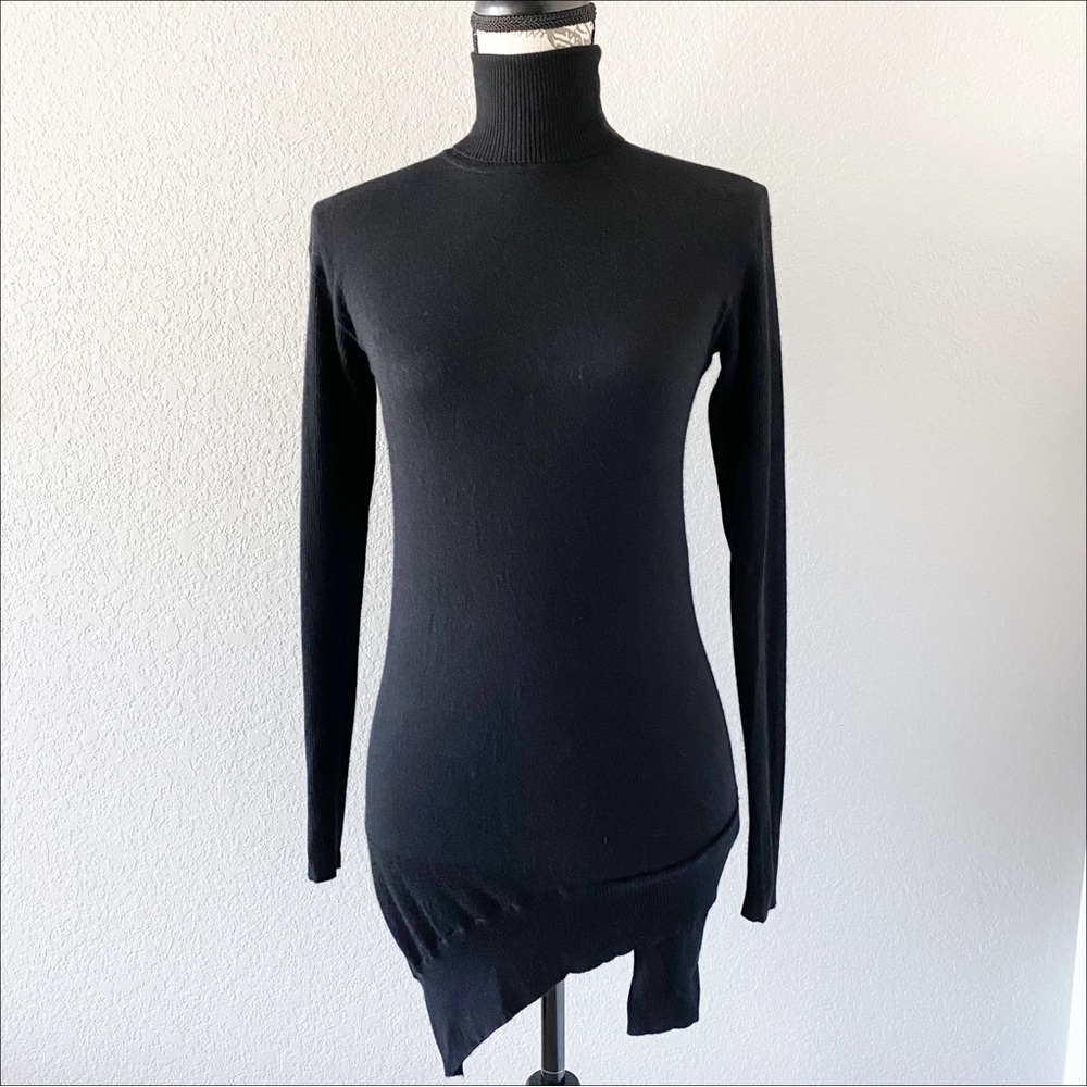 Magaschoni New York 100% Wool Turtleneck Tunic Sweater Black Asymmetric Hem XS